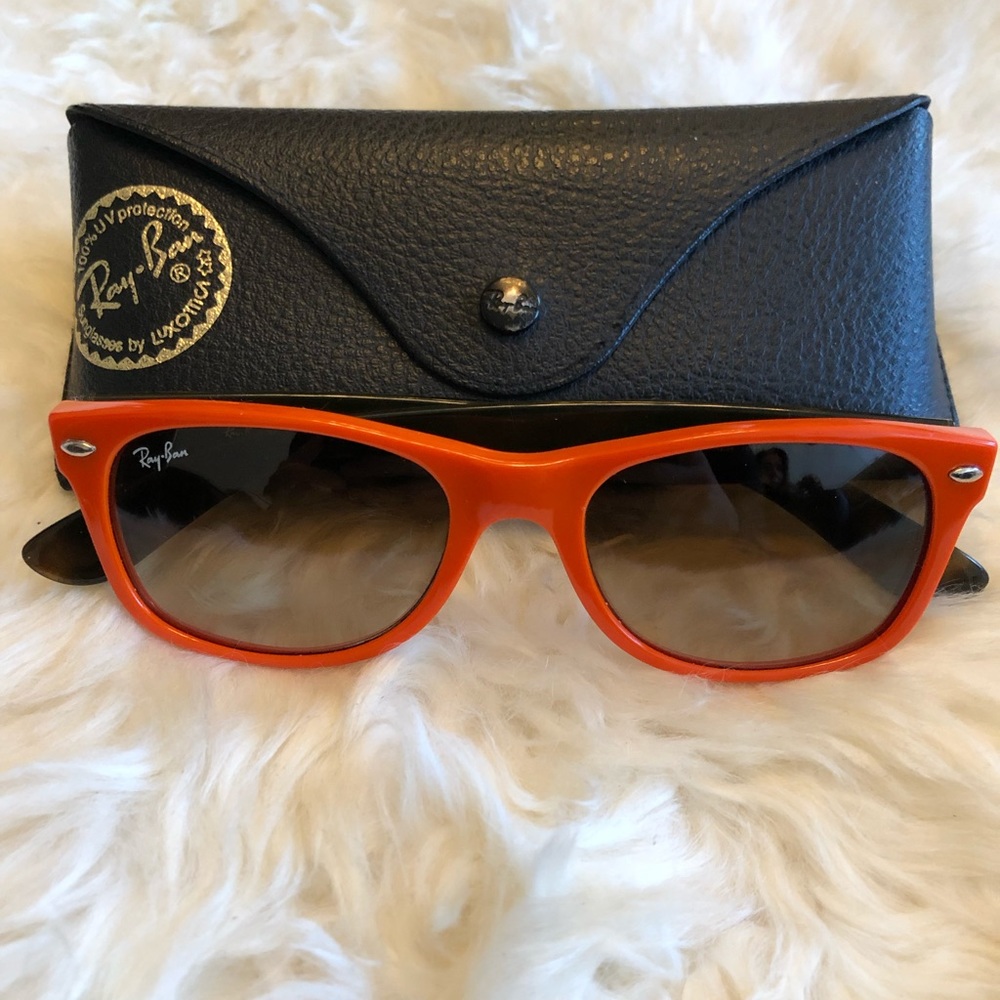 Ray-Ban New Wayfarer RB2132 Size 51 Sunglasses